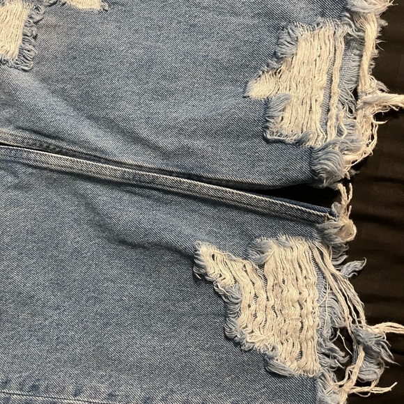 Zara 71975 RIPPED MOM FIT JEANS brand new - Picture 6 of 7